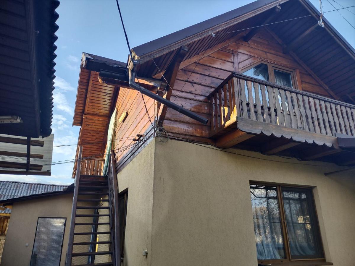 Pensiunea Ghita Vasile Vadu Izei Exterior foto